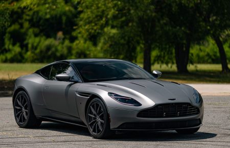 aston-martin-car-wrap-charlotte-side