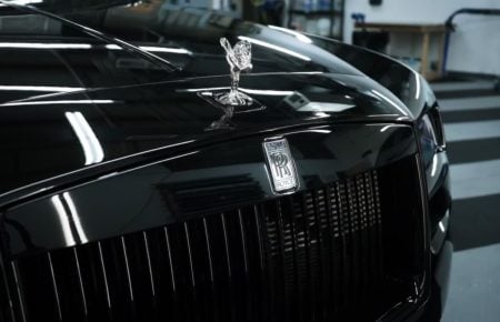 rolls-royce-banner-still-image